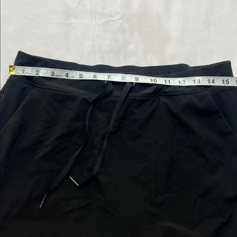 Gaiam black athletic performance skort size medium - Picture 5 of 8